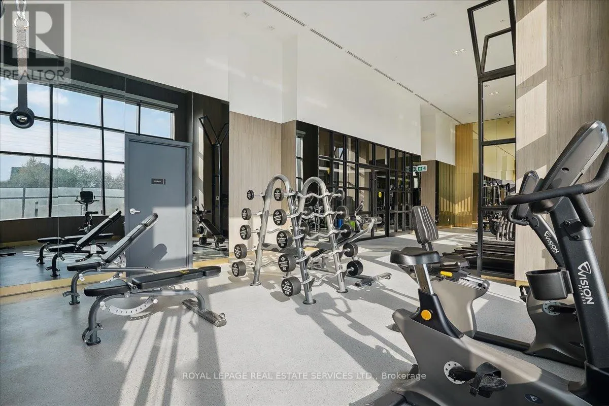 507 - 395 DUNDAS STREET W