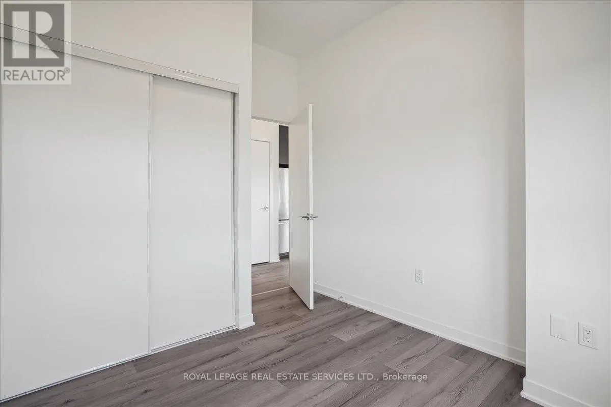 507 - 395 DUNDAS STREET W