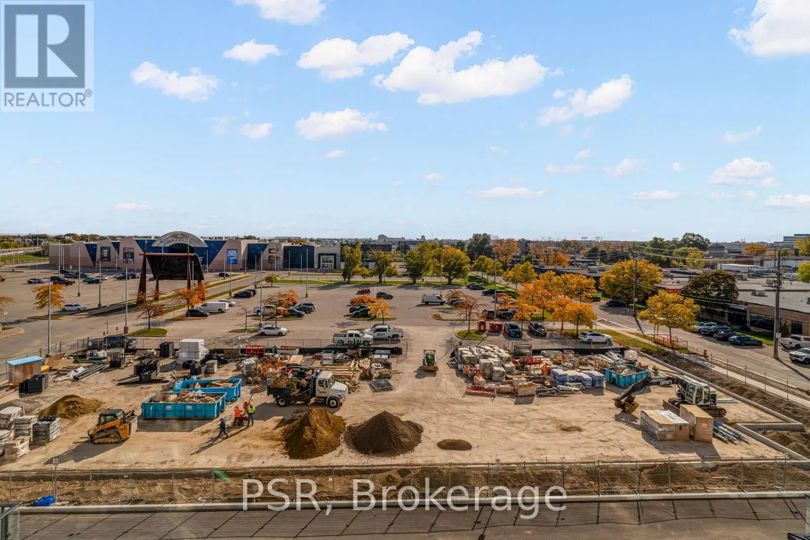 407 - 1037 THE QUEENSWAY