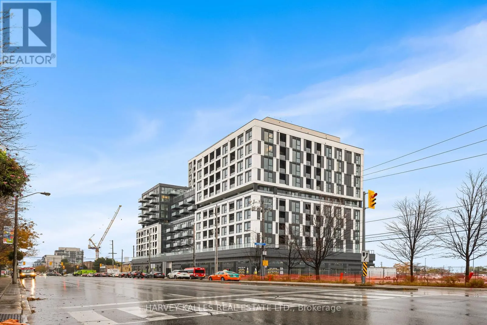 514 - 1007 THE QUEENSWAY