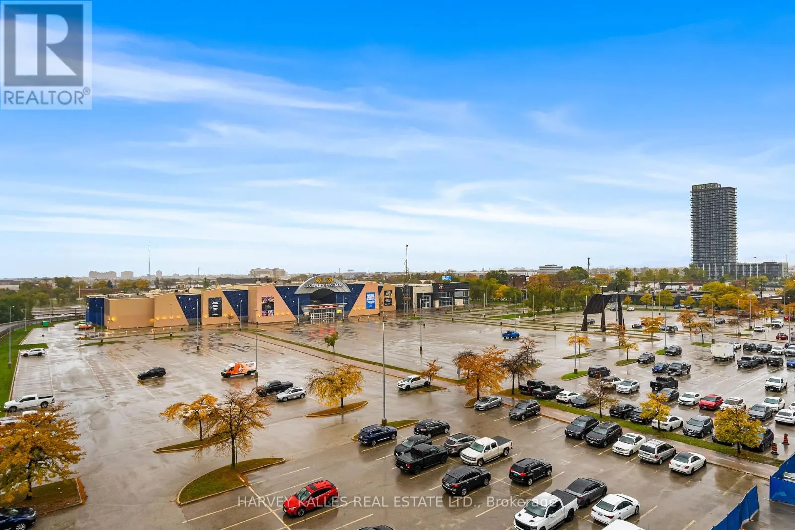 514 - 1007 THE QUEENSWAY