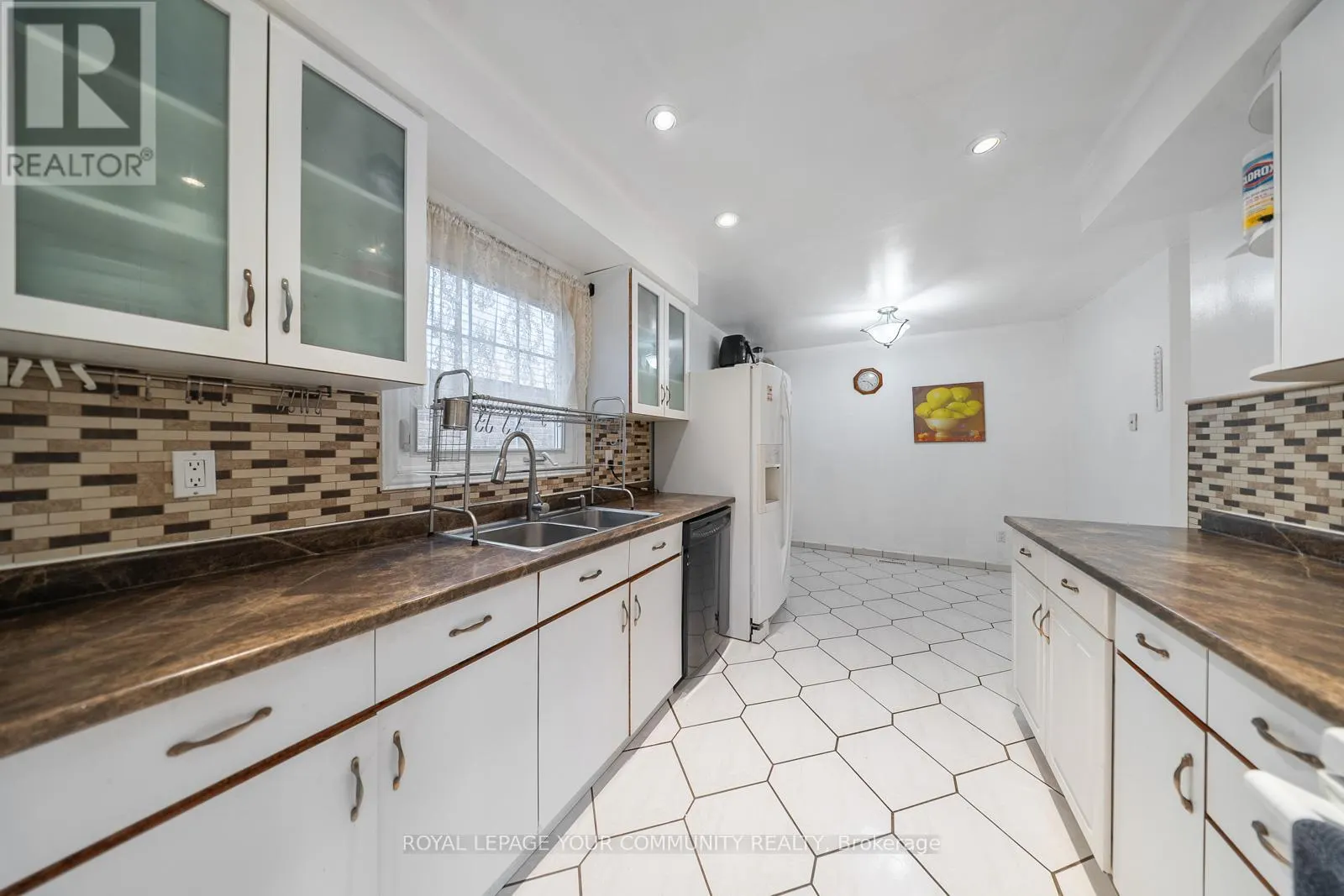 353 RUTHERFORD ROAD N