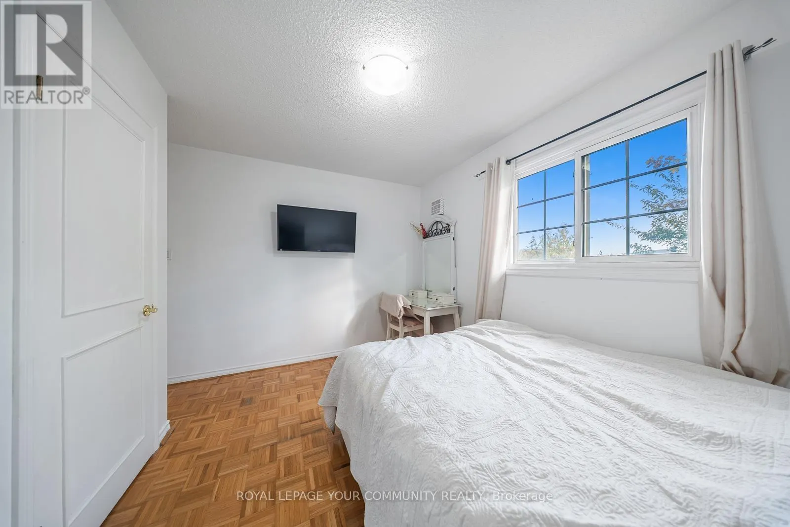 353 RUTHERFORD ROAD N