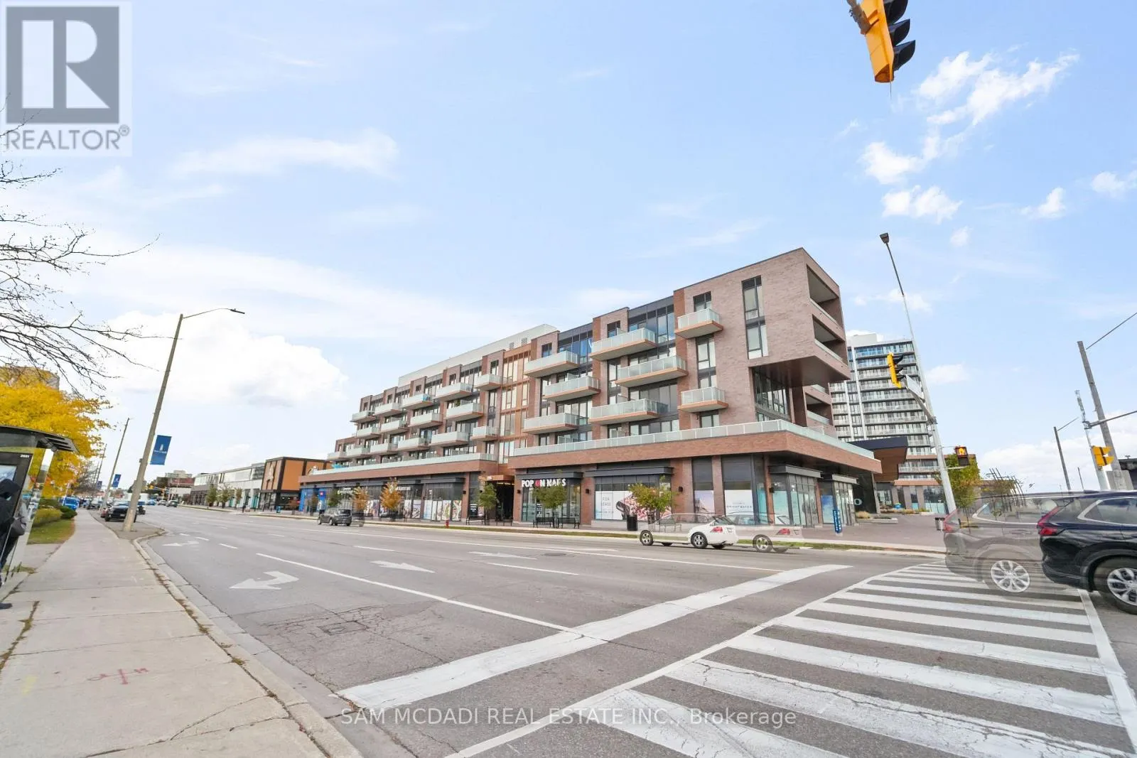 212 - 215 LAKESHORE ROAD W