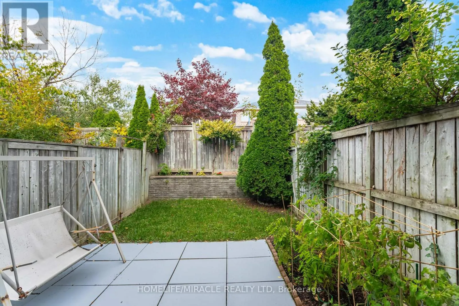 33 - 1285 BRISTOL ROAD W