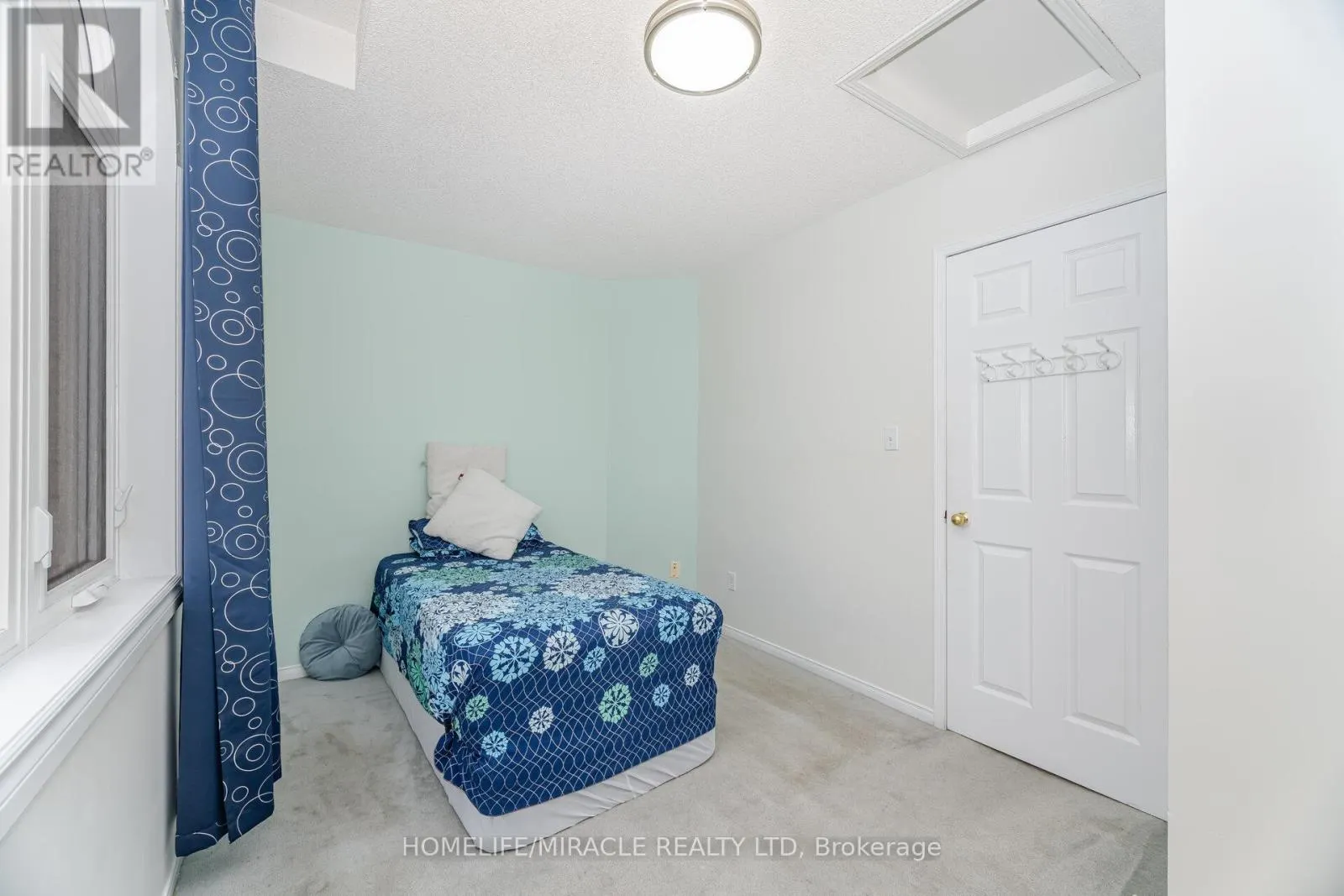 33 - 1285 BRISTOL ROAD W