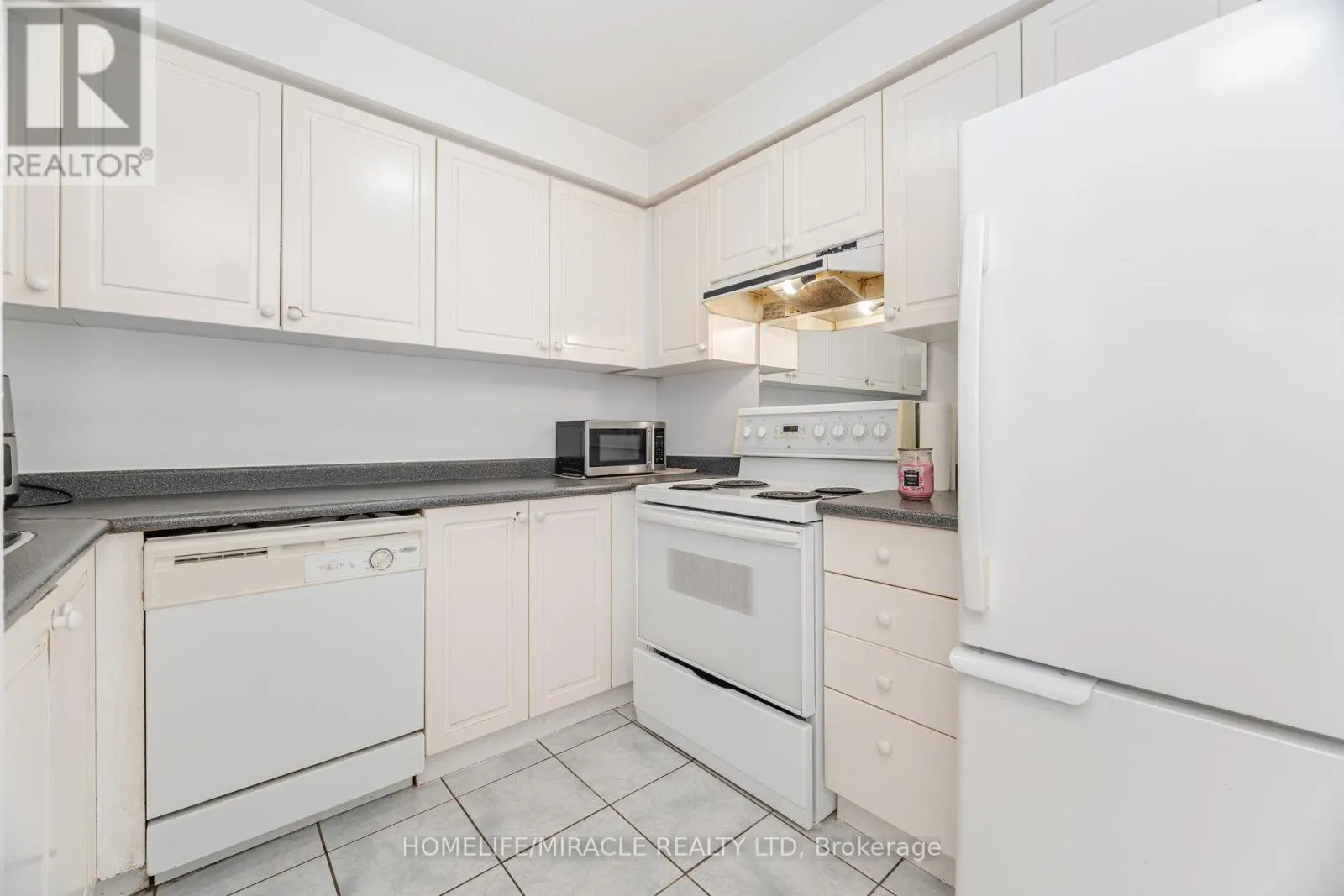 33 - 1285 BRISTOL ROAD W