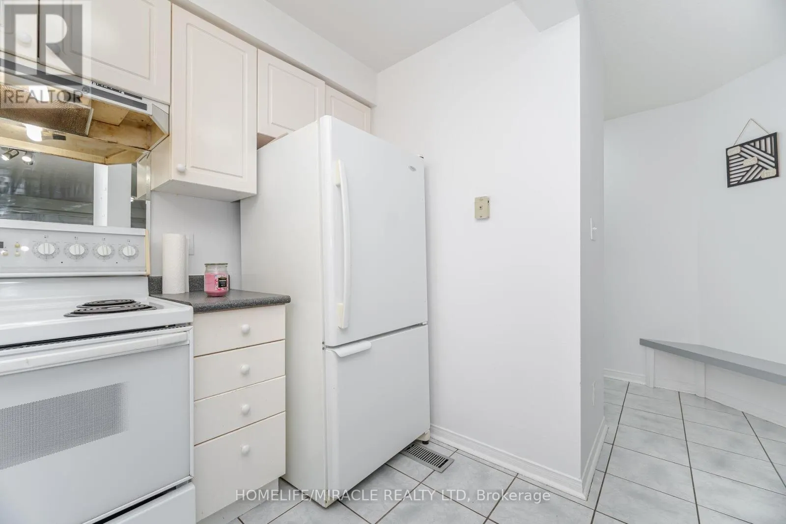 33 - 1285 BRISTOL ROAD W