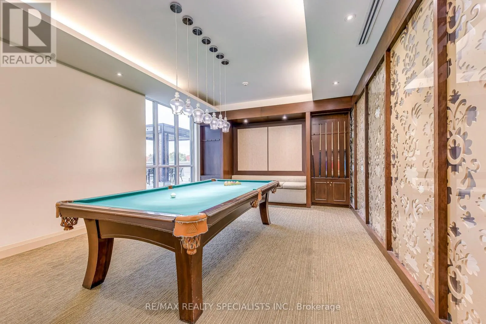 1609 - 100 JOHN STREET