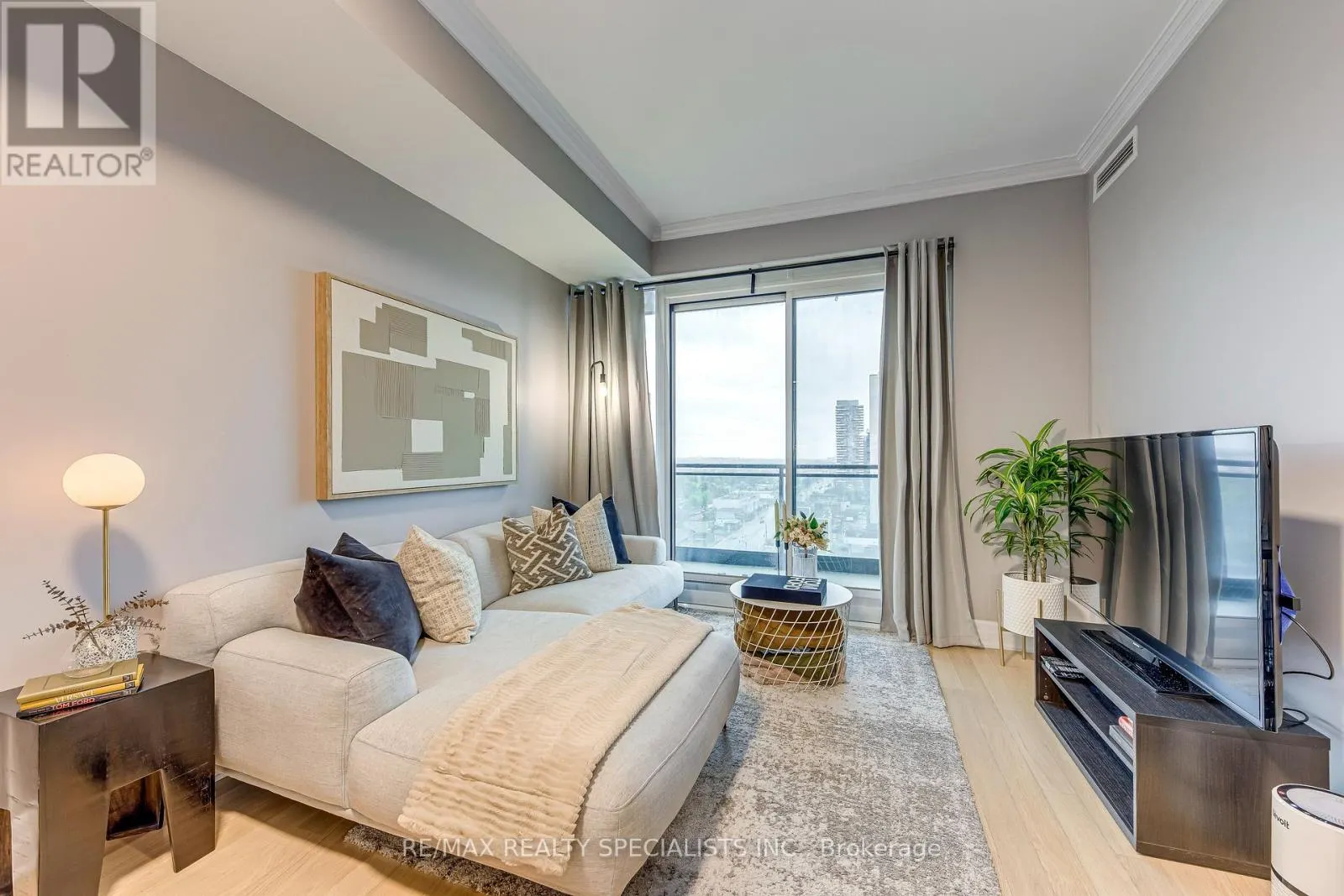 1609 - 100 JOHN STREET