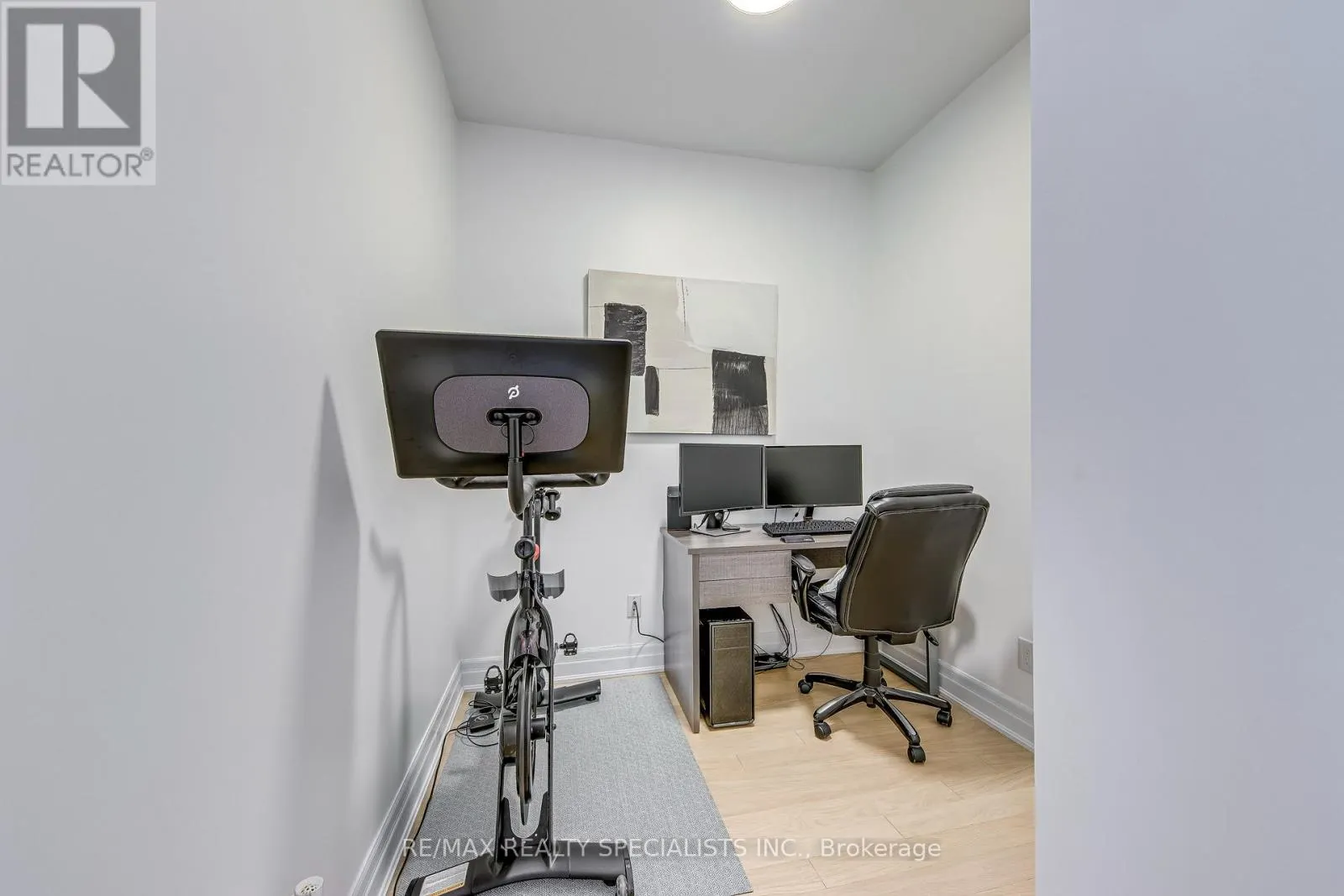 1609 - 100 JOHN STREET