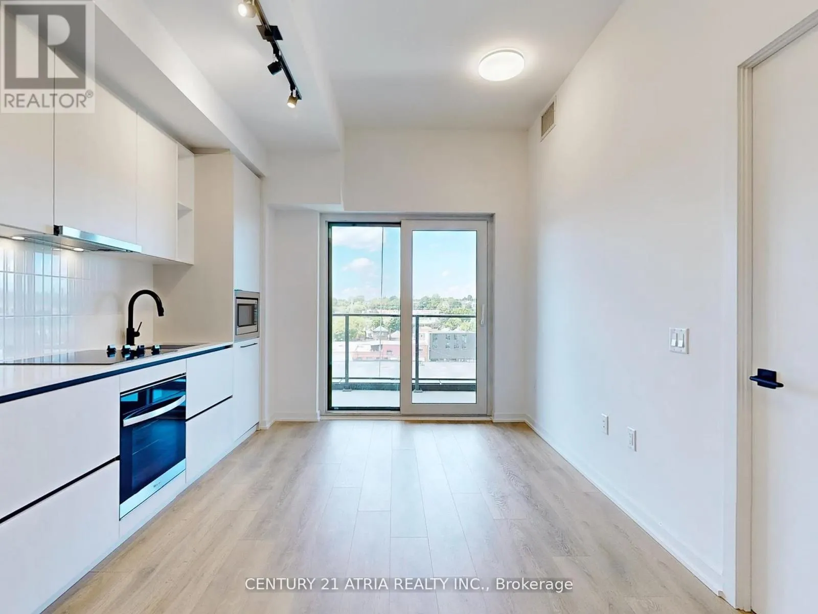 605 - 1285 DUPONT STREET