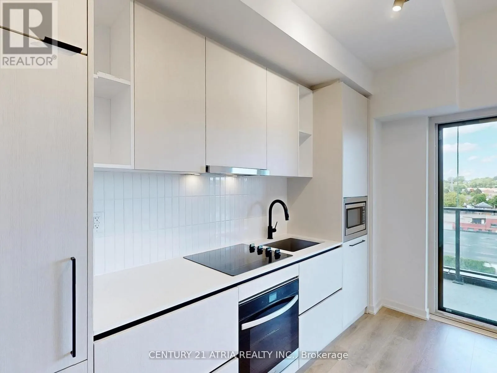 605 - 1285 DUPONT STREET