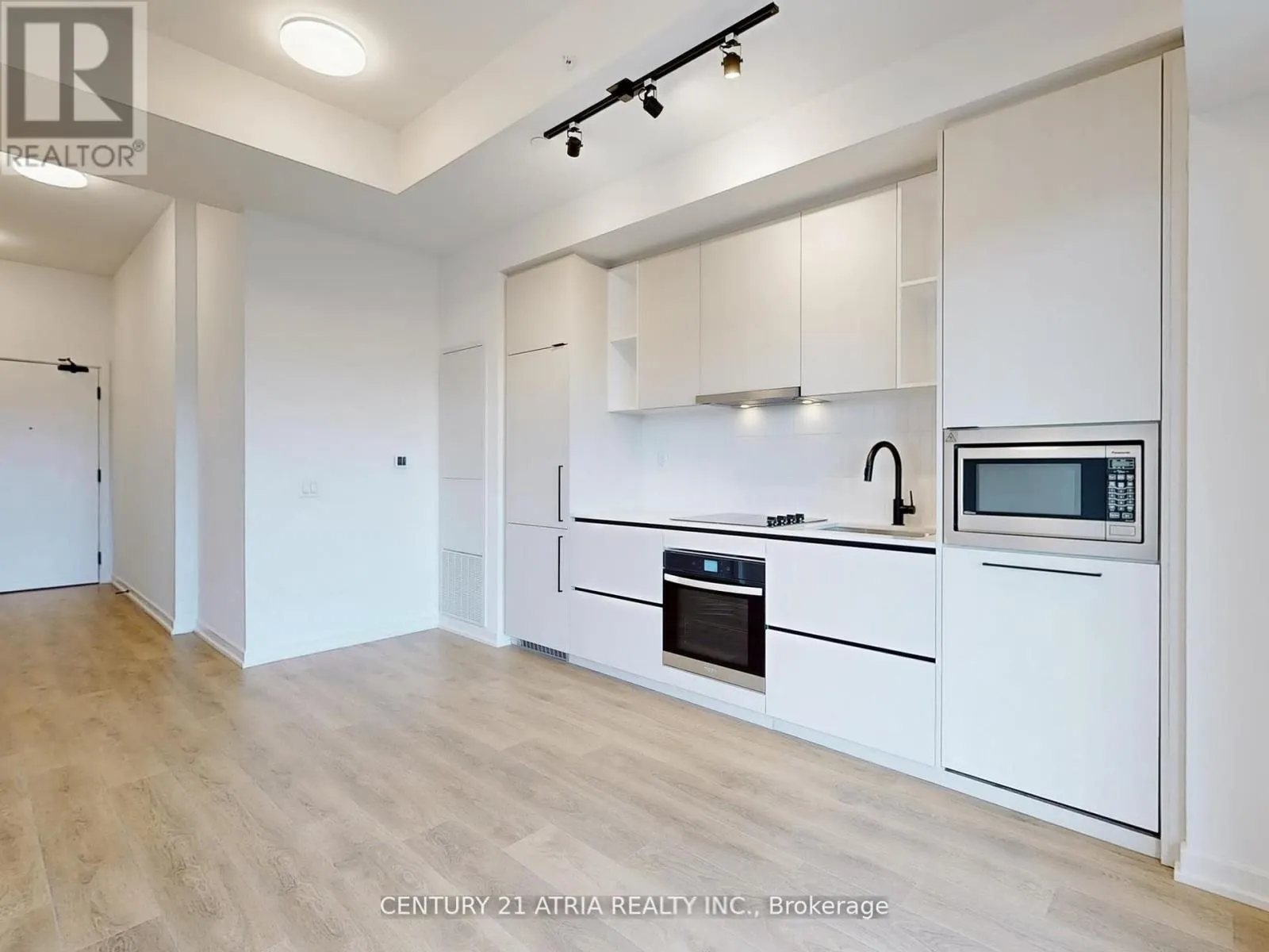 605 - 1285 DUPONT STREET