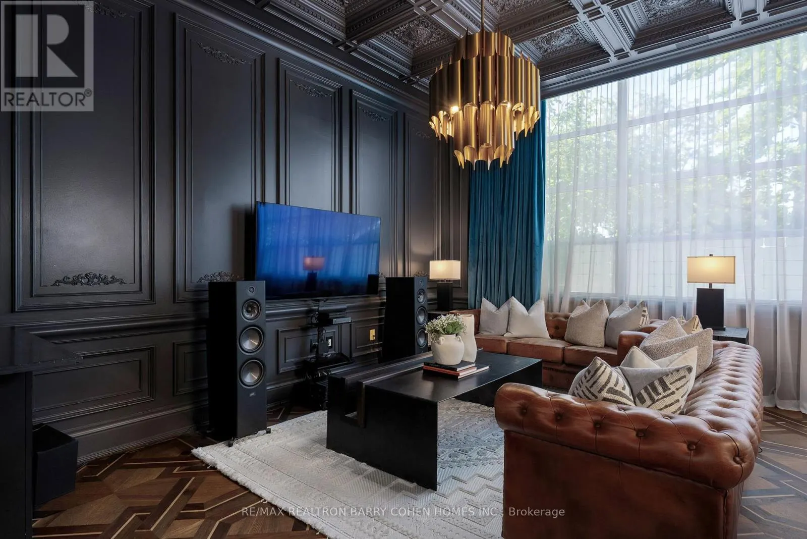 116 - 1001 ROSELAWN AVENUE