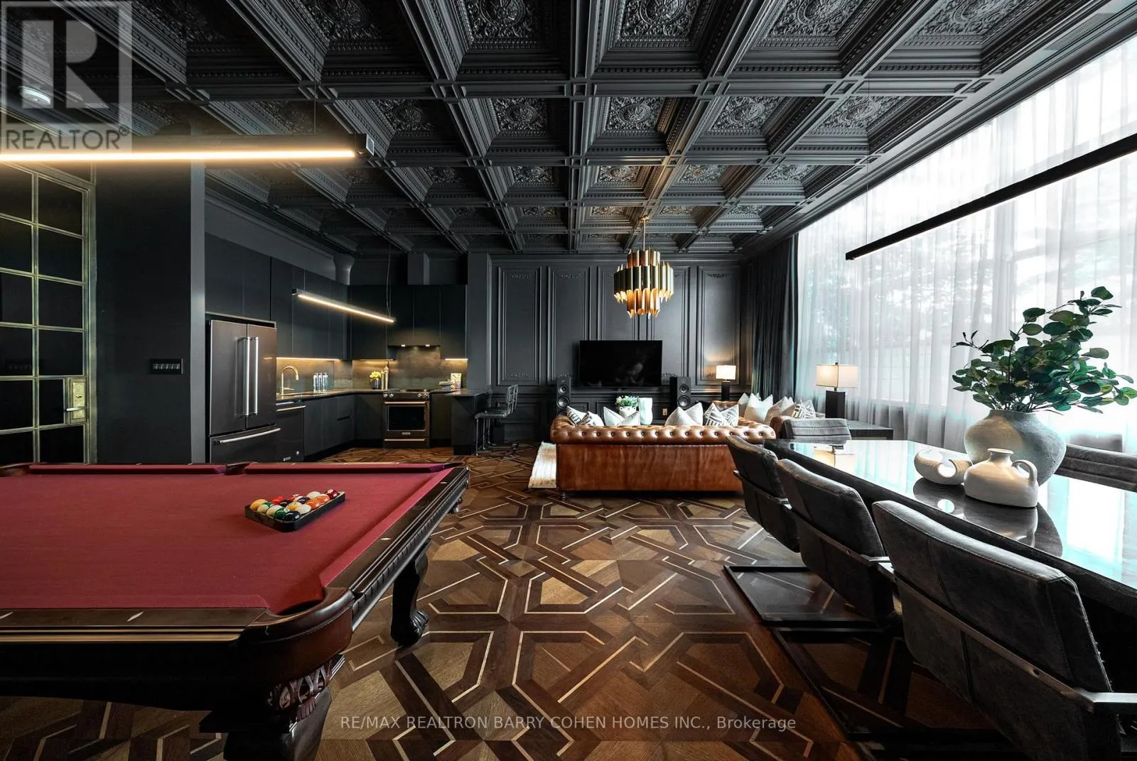 116 - 1001 ROSELAWN AVENUE