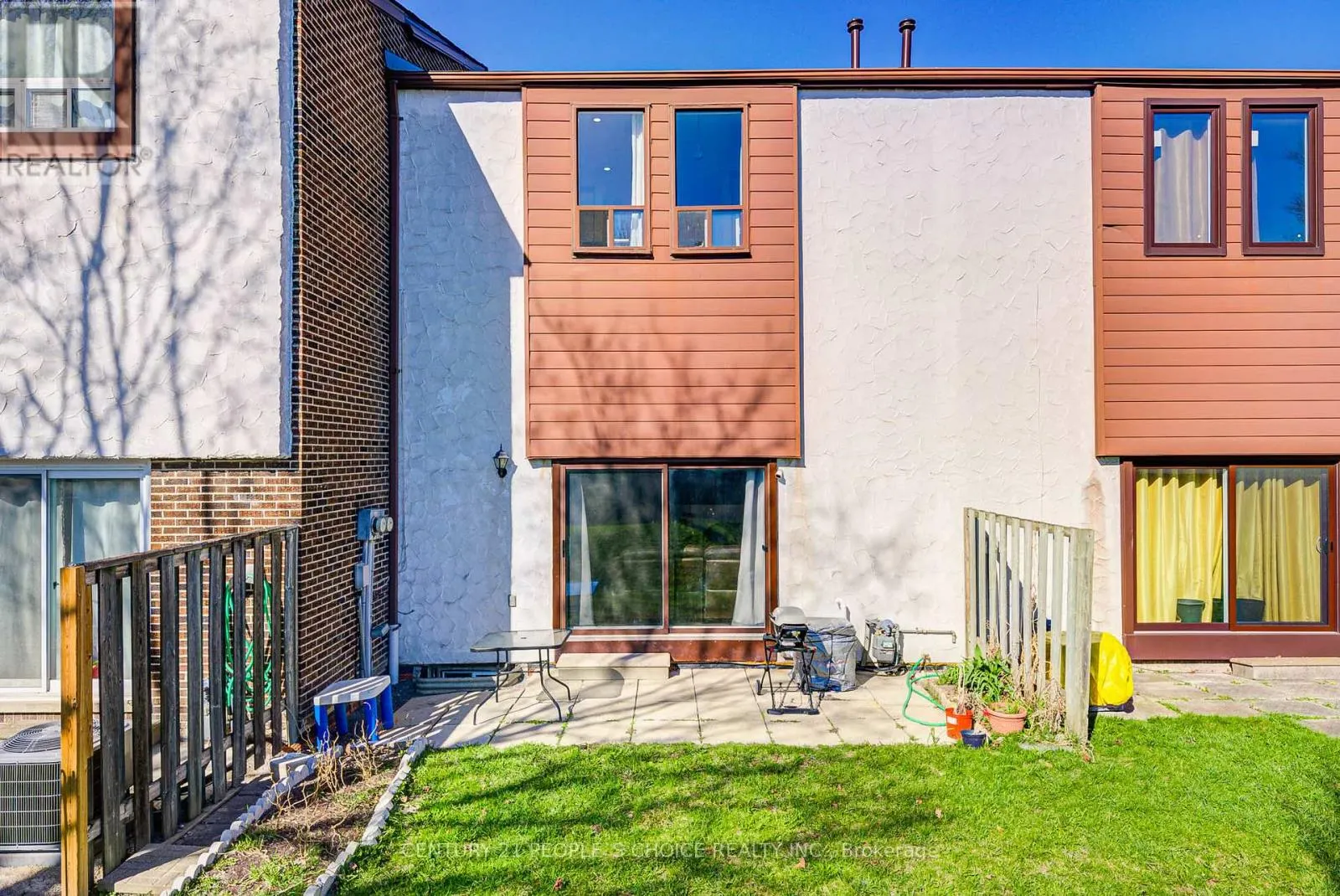 8 - 4020 BRANDON GATE DRIVE