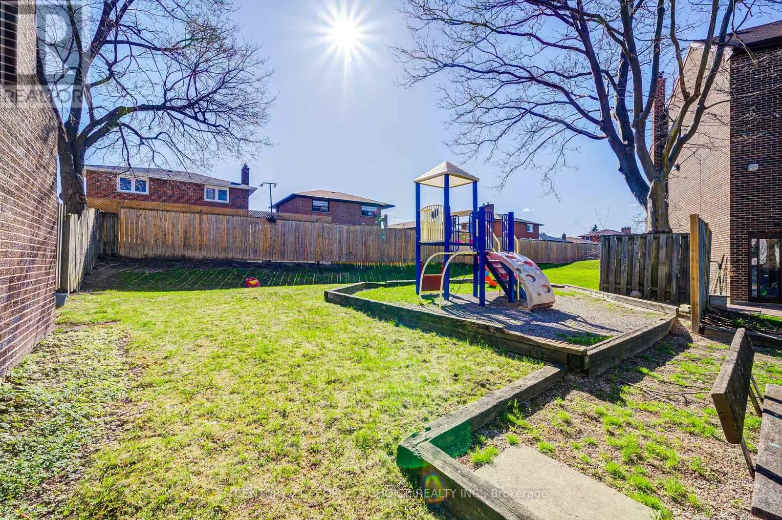 8 - 4020 BRANDON GATE DRIVE