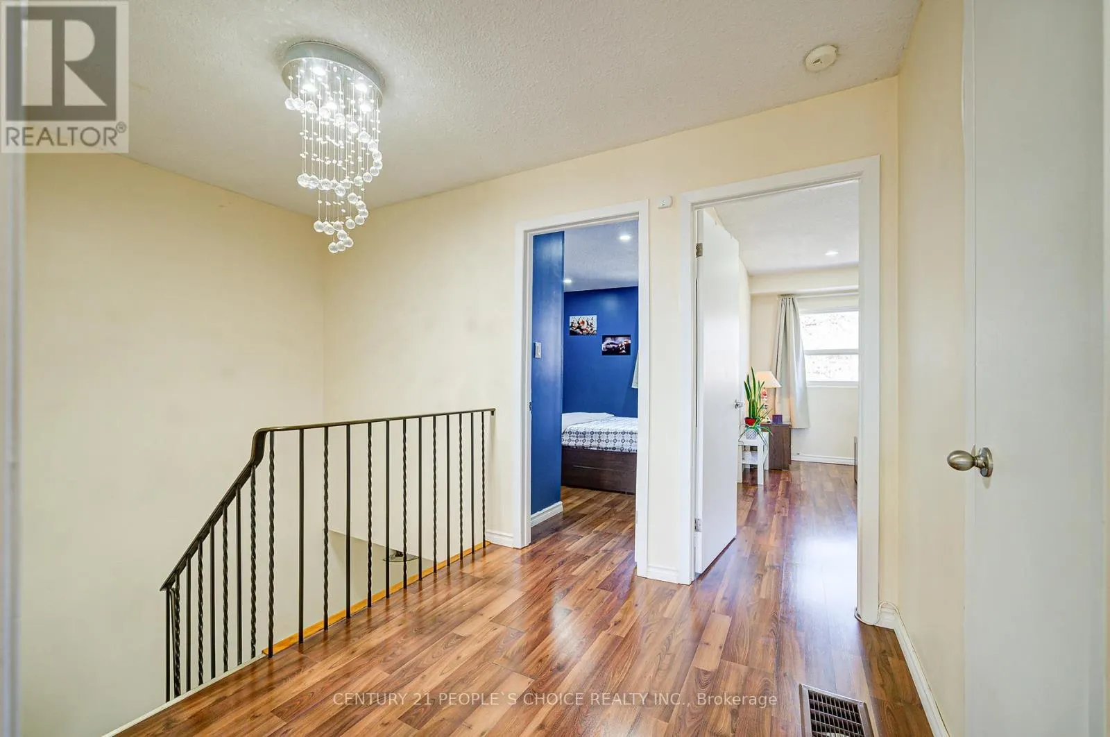 8 - 4020 BRANDON GATE DRIVE