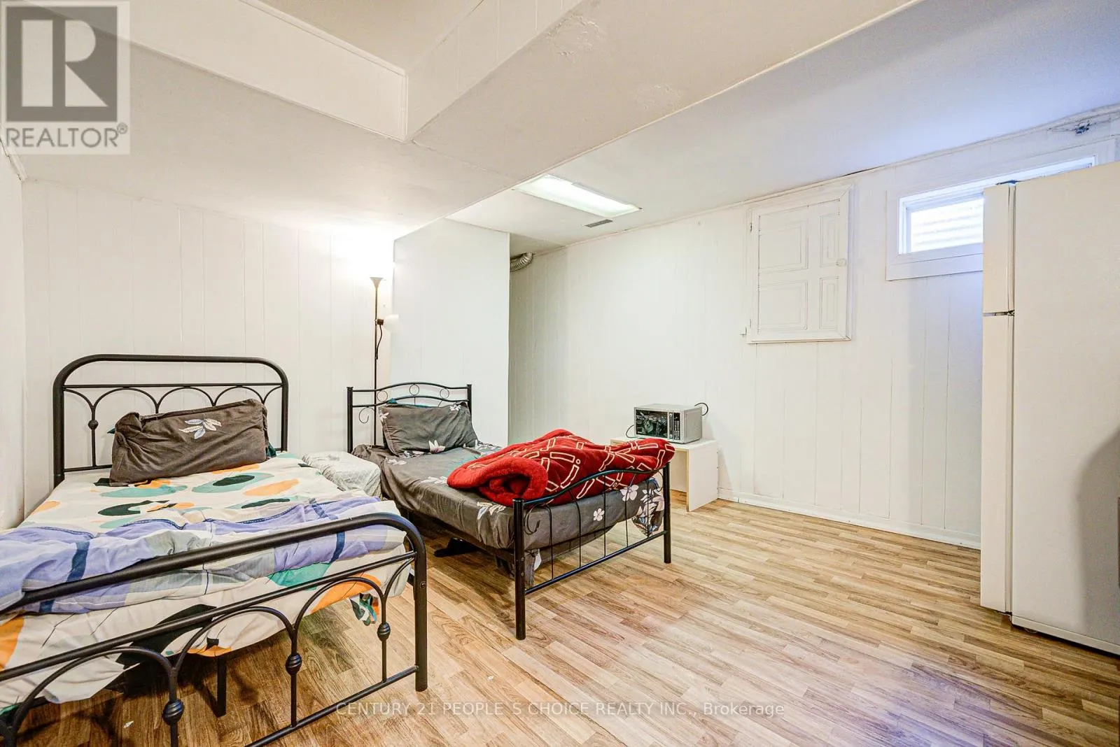 8 - 4020 BRANDON GATE DRIVE