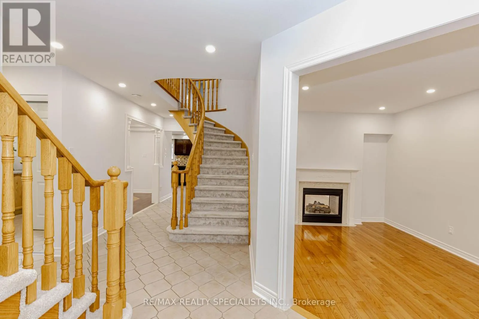 5686 WHITEHORN AVENUE