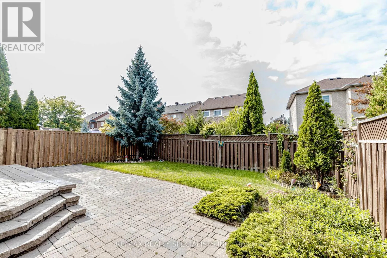 5686 WHITEHORN AVENUE