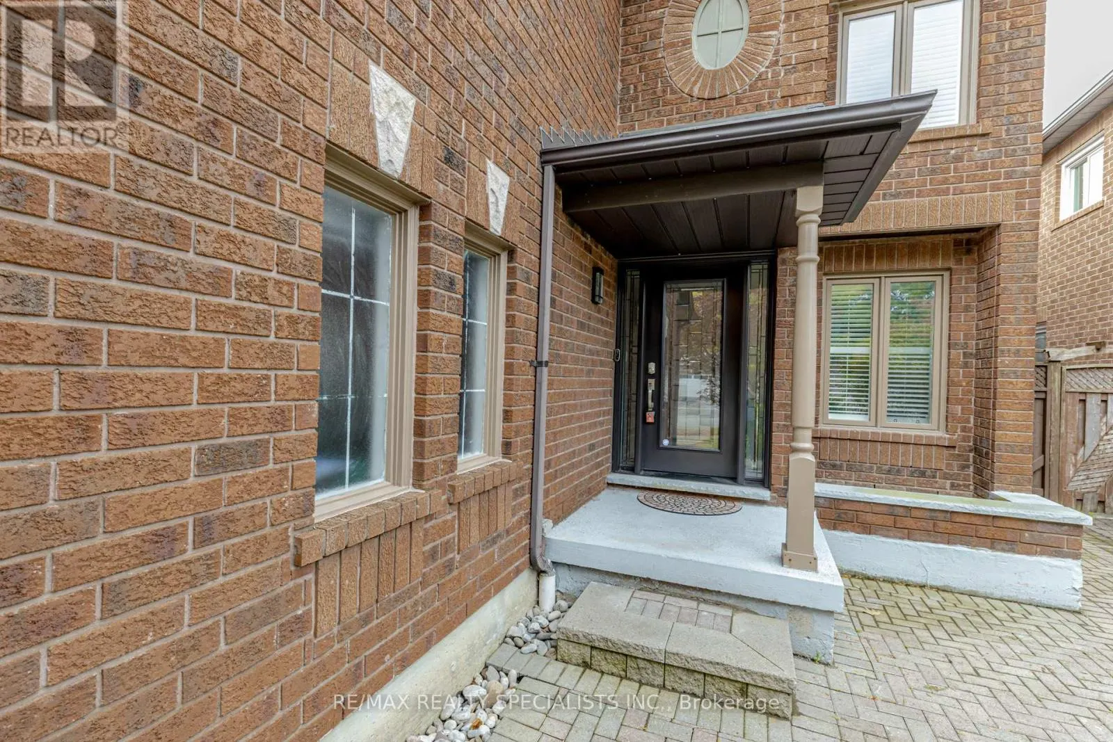 5686 WHITEHORN AVENUE