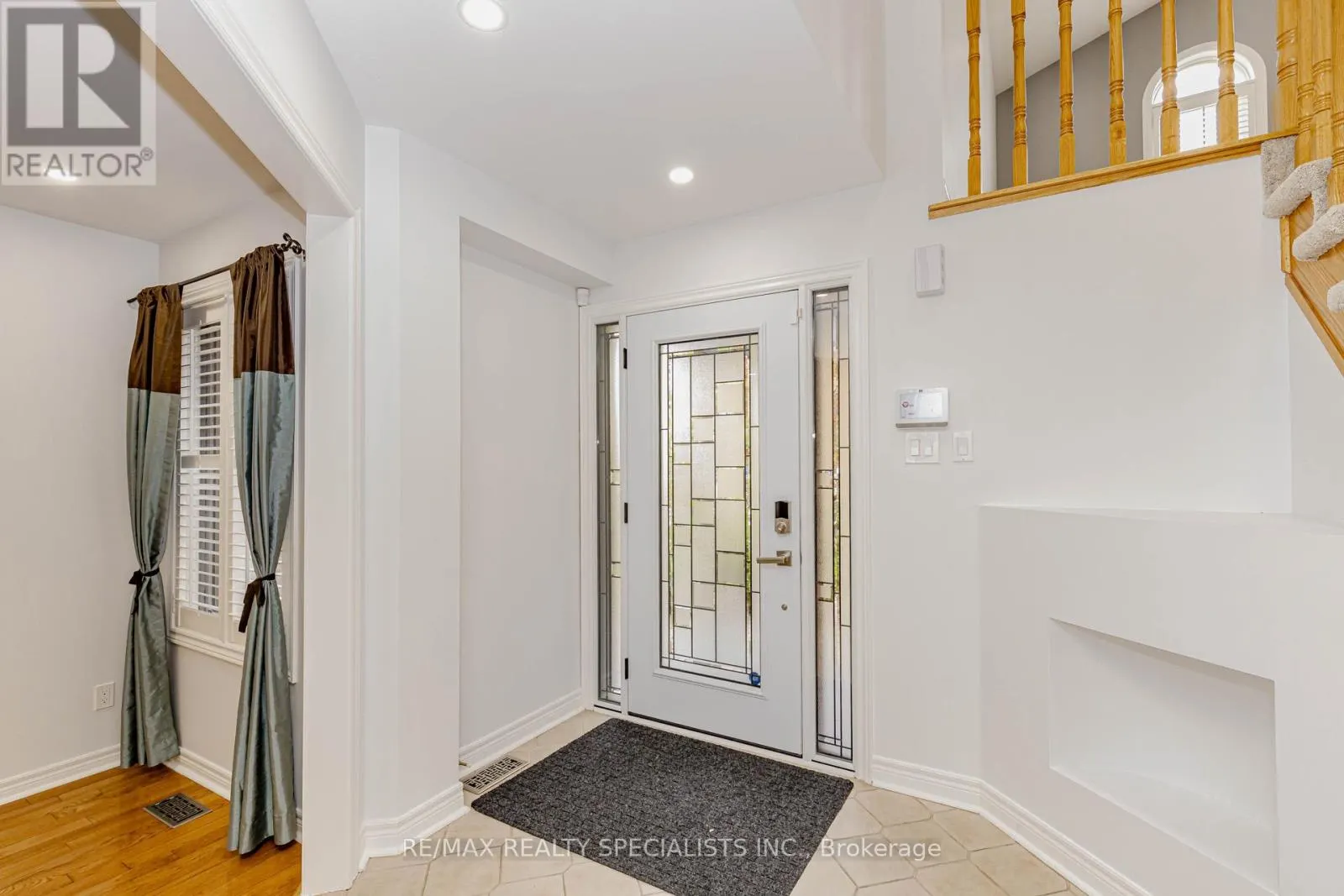 5686 WHITEHORN AVENUE