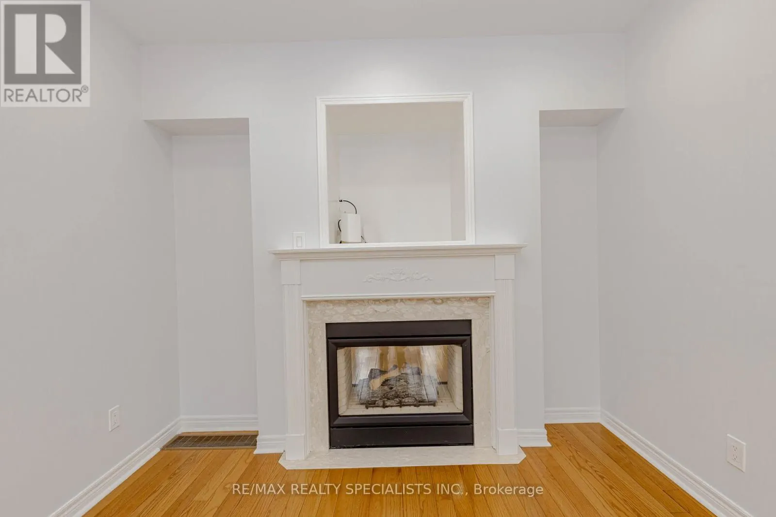 5686 WHITEHORN AVENUE