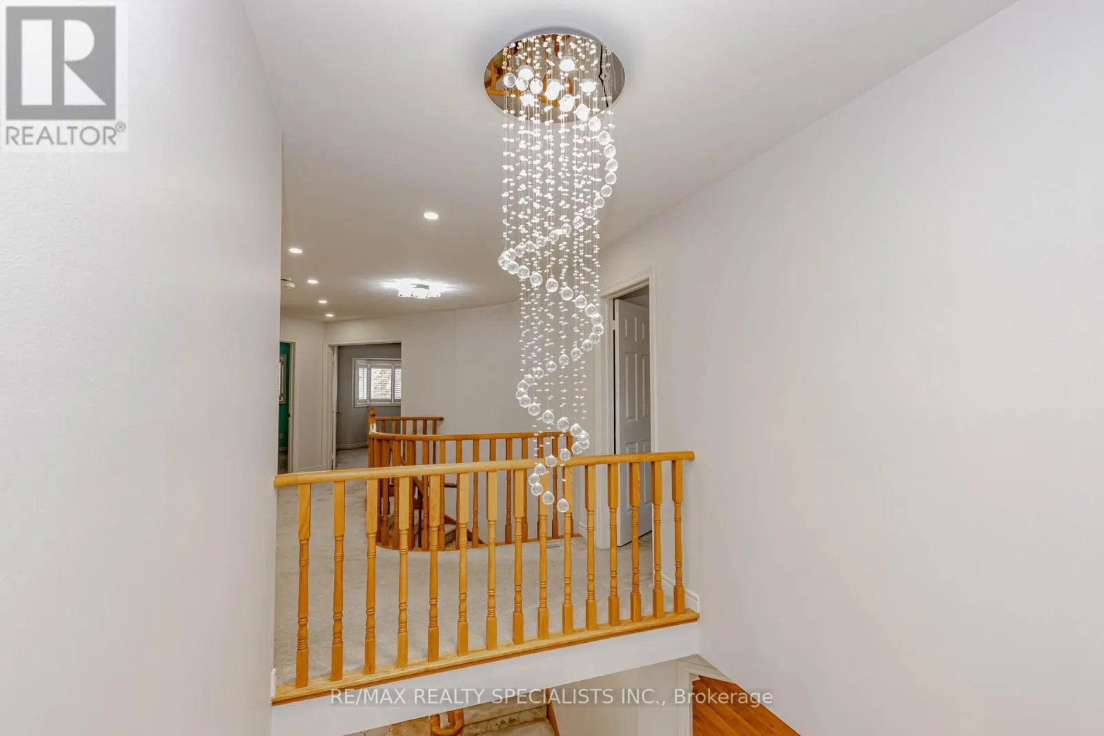 5686 WHITEHORN AVENUE