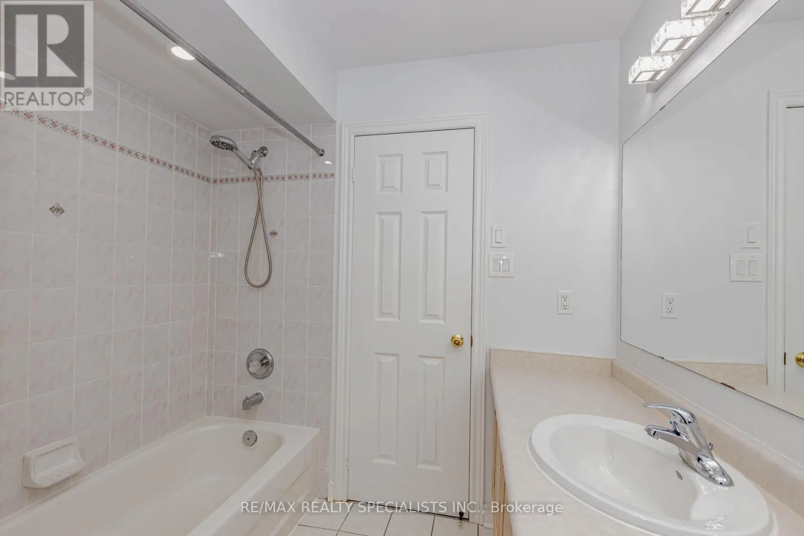 5686 WHITEHORN AVENUE