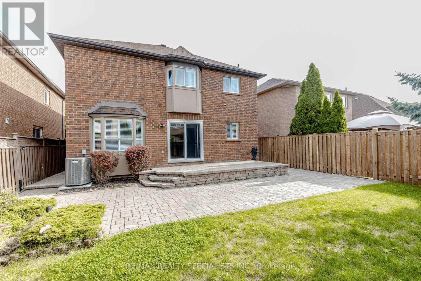 5686 WHITEHORN AVENUE