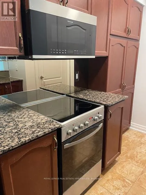 511 - 2119 LAKE SHORE BOULEVARD W