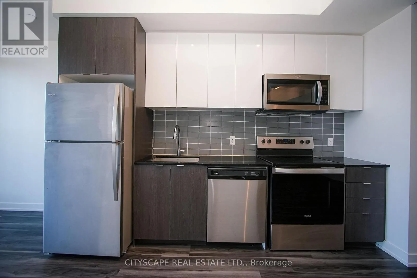 221 - 859 THE QUEENSWAY