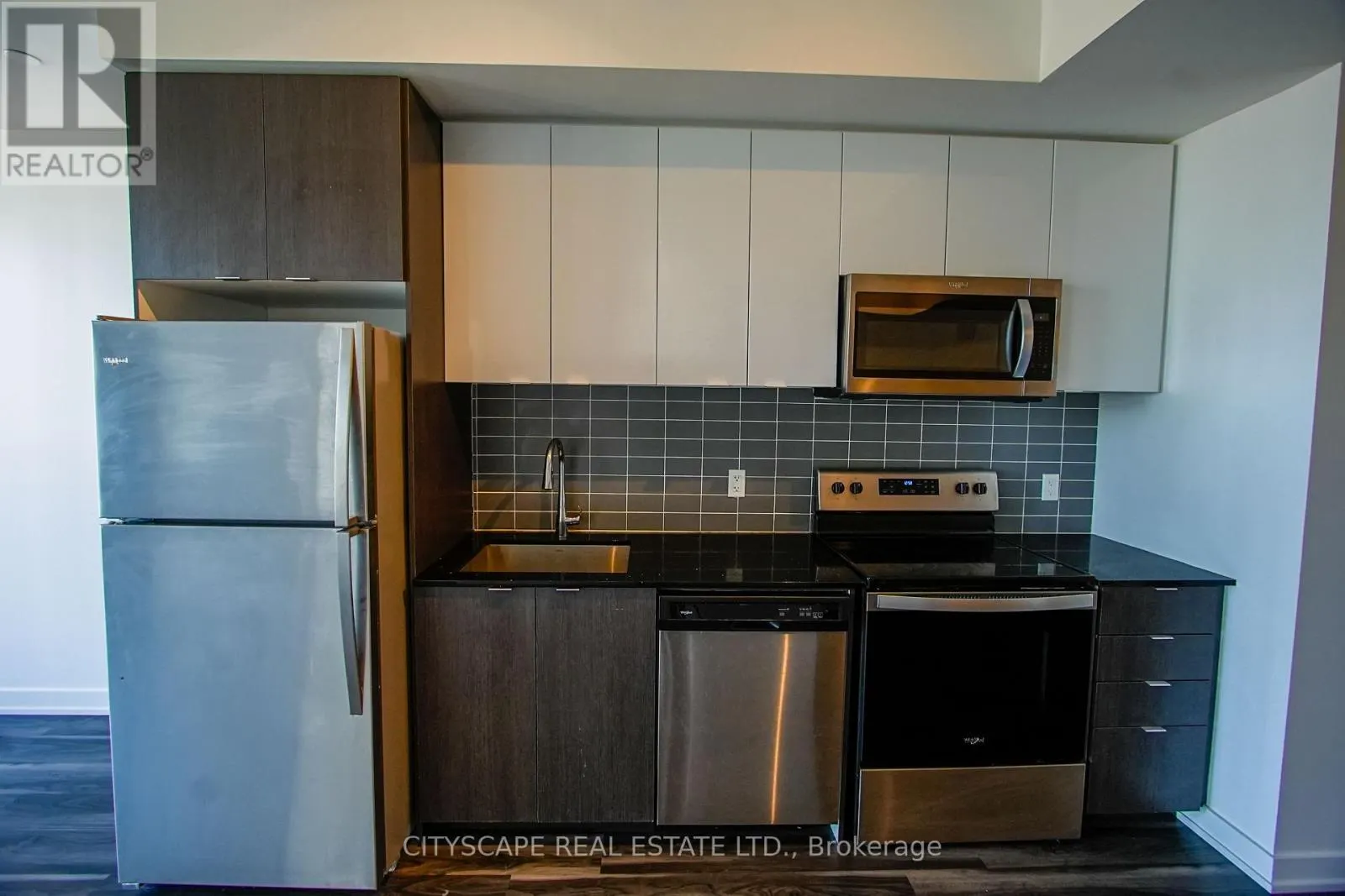 221 - 859 THE QUEENSWAY