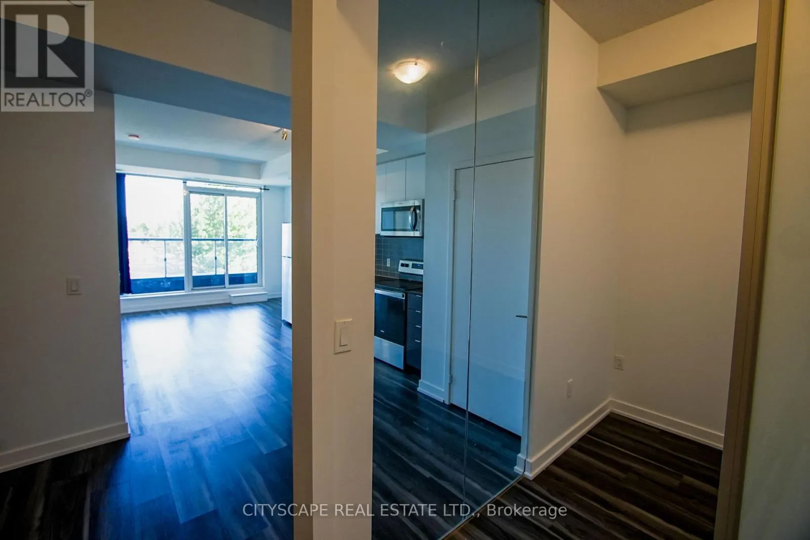 221 - 859 THE QUEENSWAY