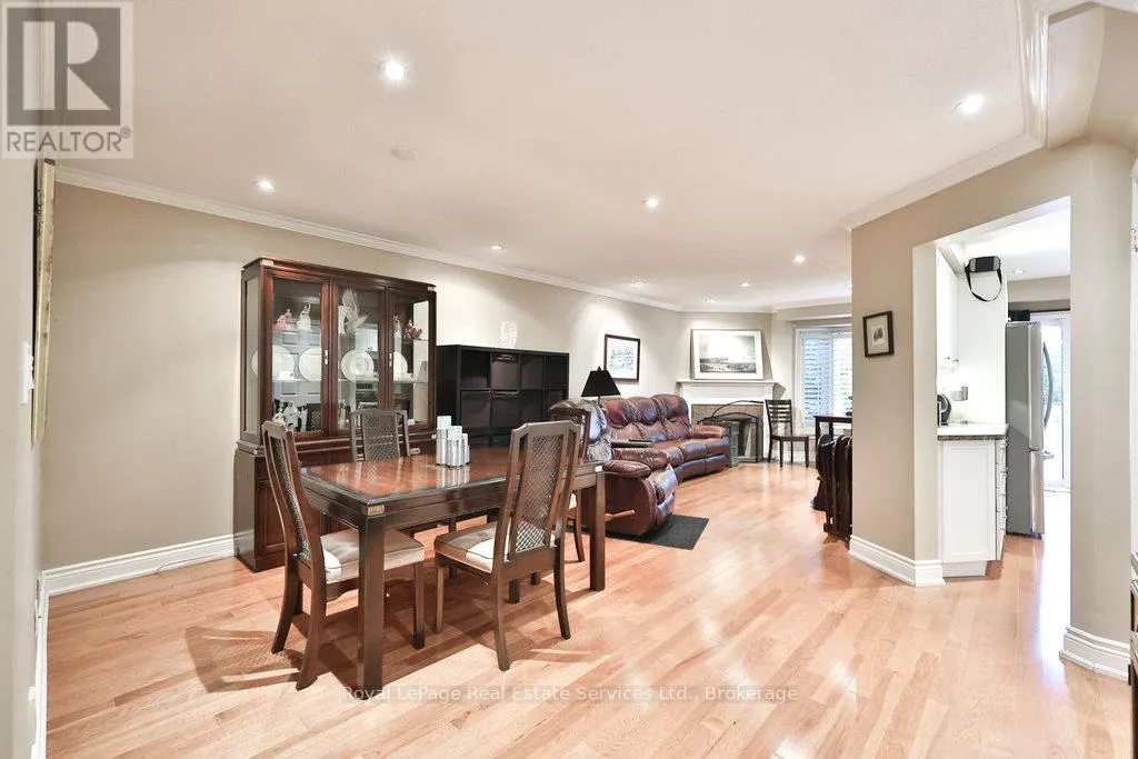 2 - 2318 MARINE DRIVE, #2