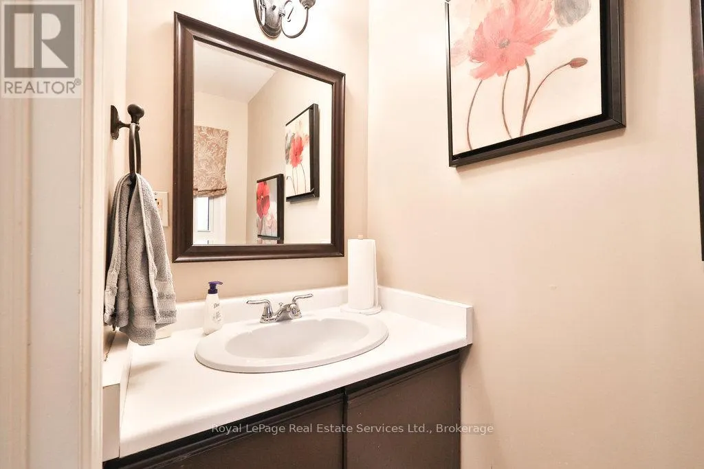 2 - 2318 MARINE DRIVE, #2