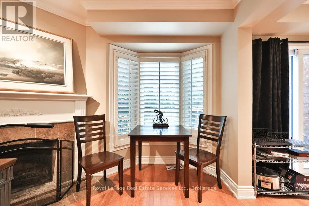 2 - 2318 MARINE DRIVE, #2