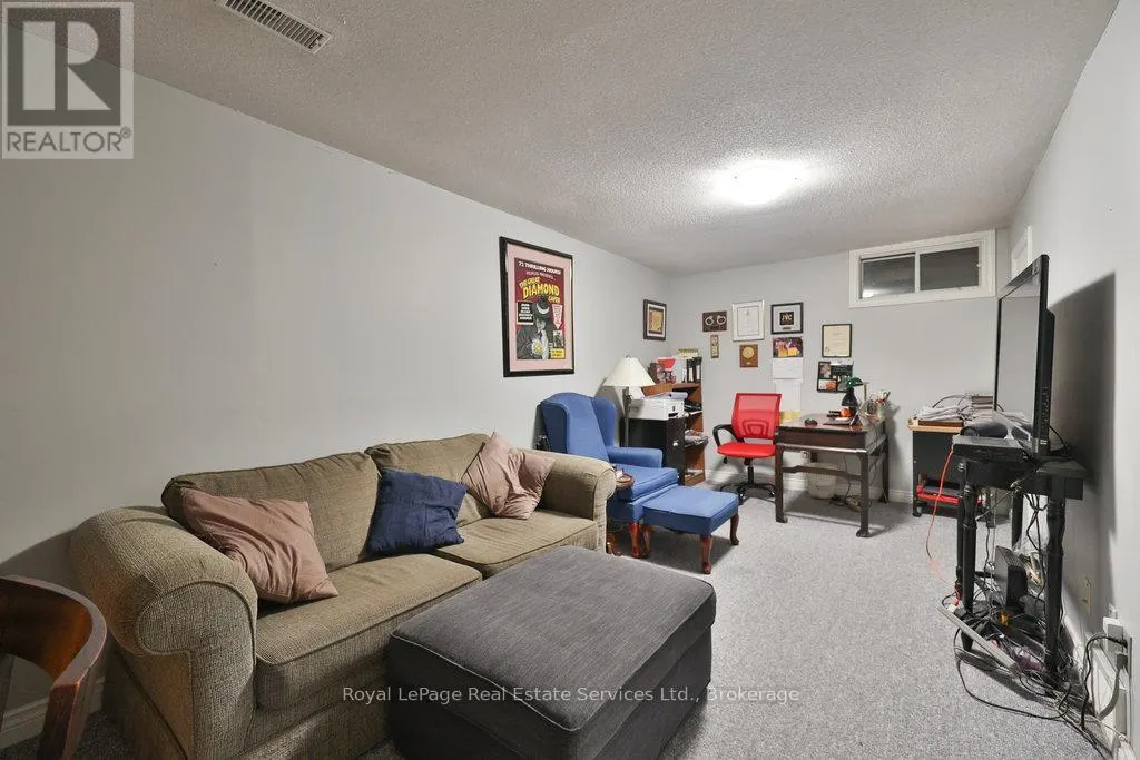 2 - 2318 MARINE DRIVE, #2