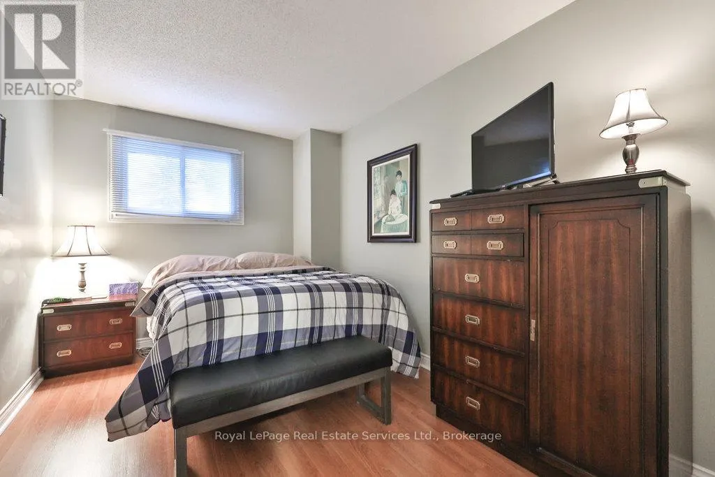 2 - 2318 MARINE DRIVE, #2