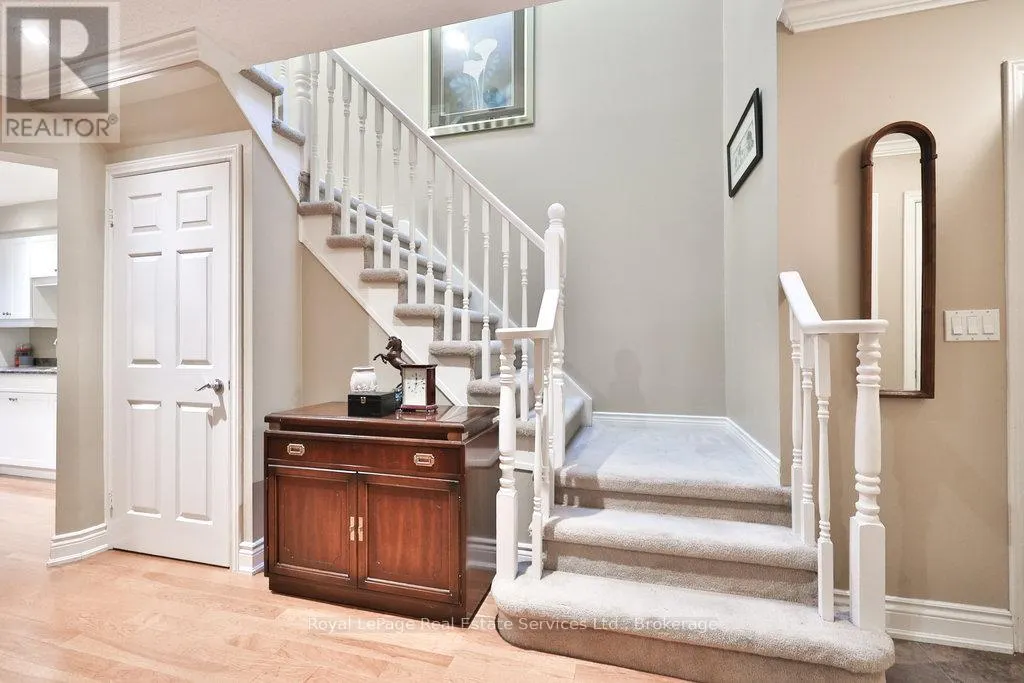 2 - 2318 MARINE DRIVE, #2