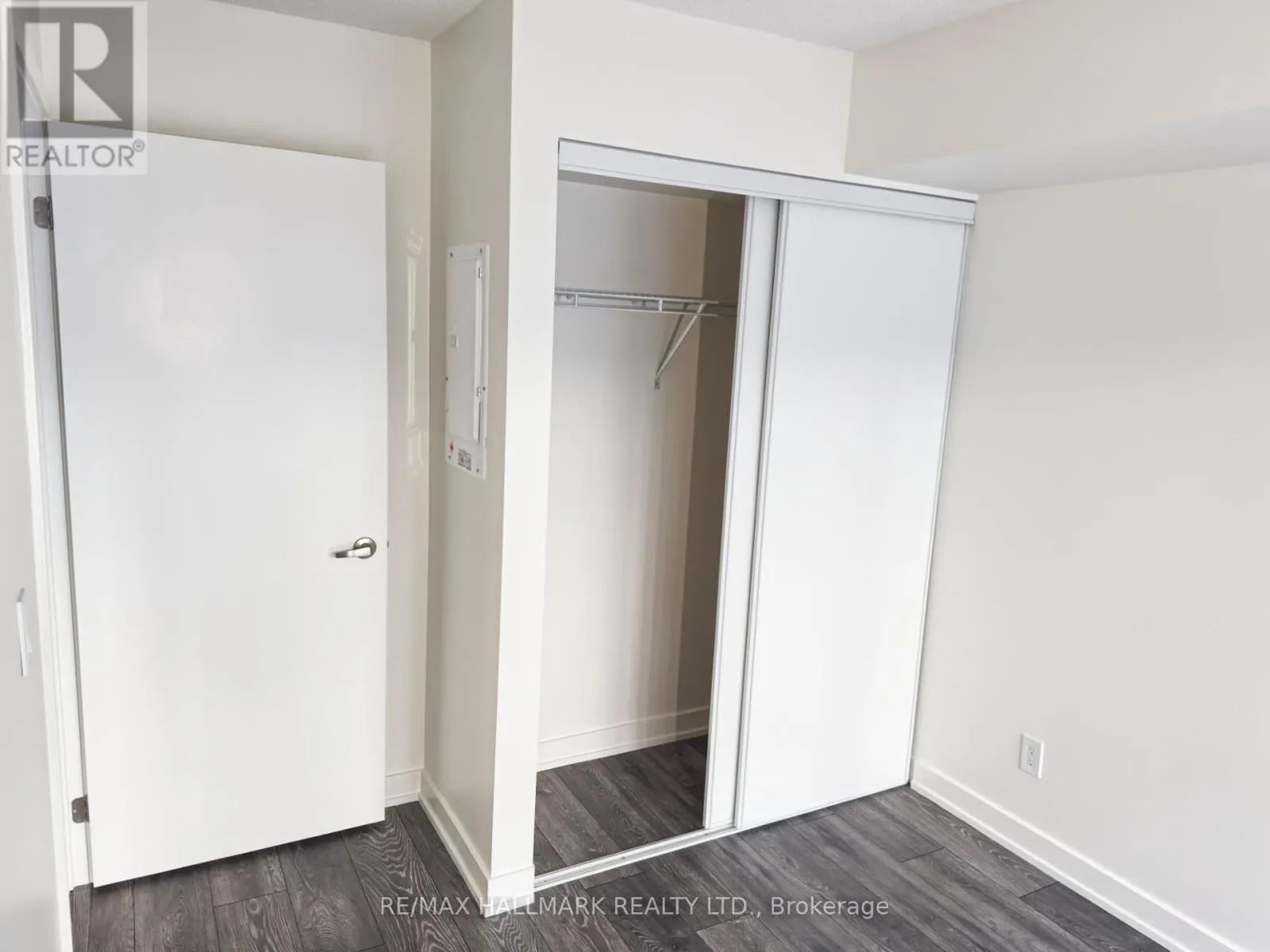 A208 - 1117 COOKE BOULEVARD