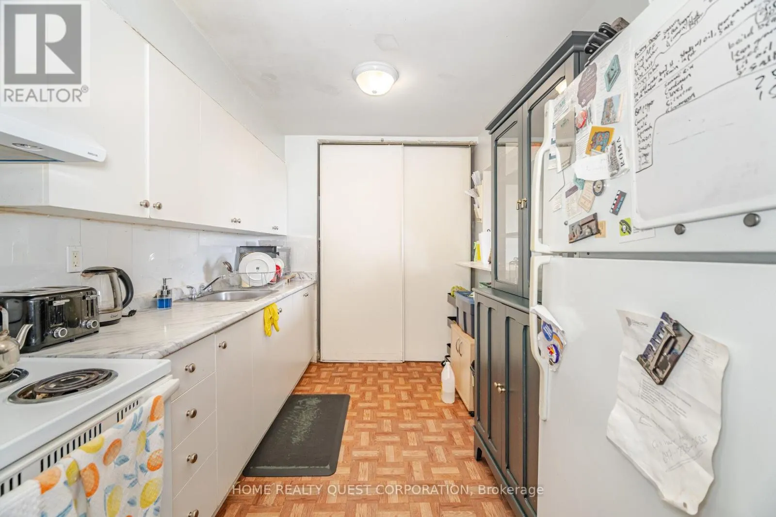 203 - 45 SILVERSTONE DRIVE