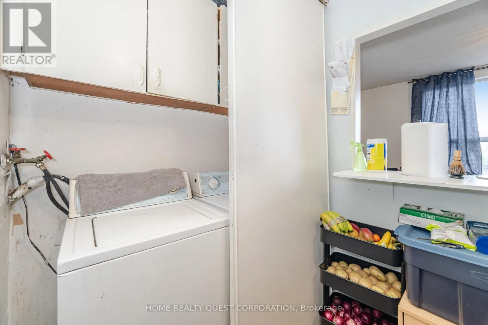 203 - 45 SILVERSTONE DRIVE