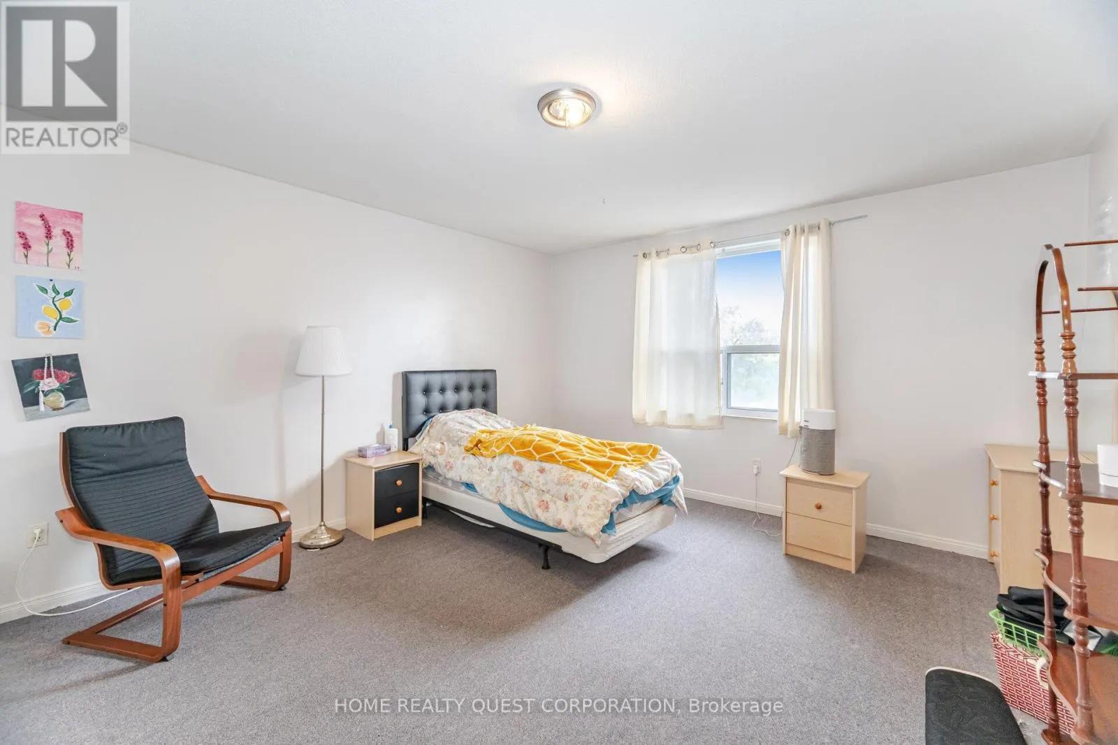 203 - 45 SILVERSTONE DRIVE