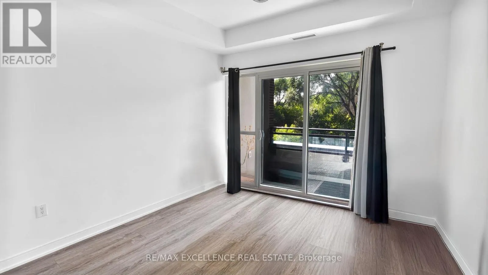 25 NEIGHBOURHOOD LANE