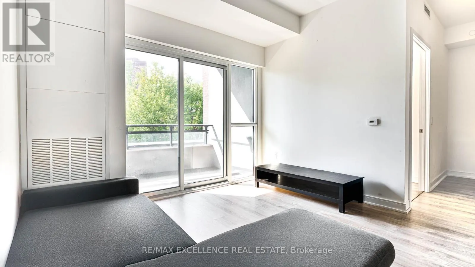 25 NEIGHBOURHOOD LANE