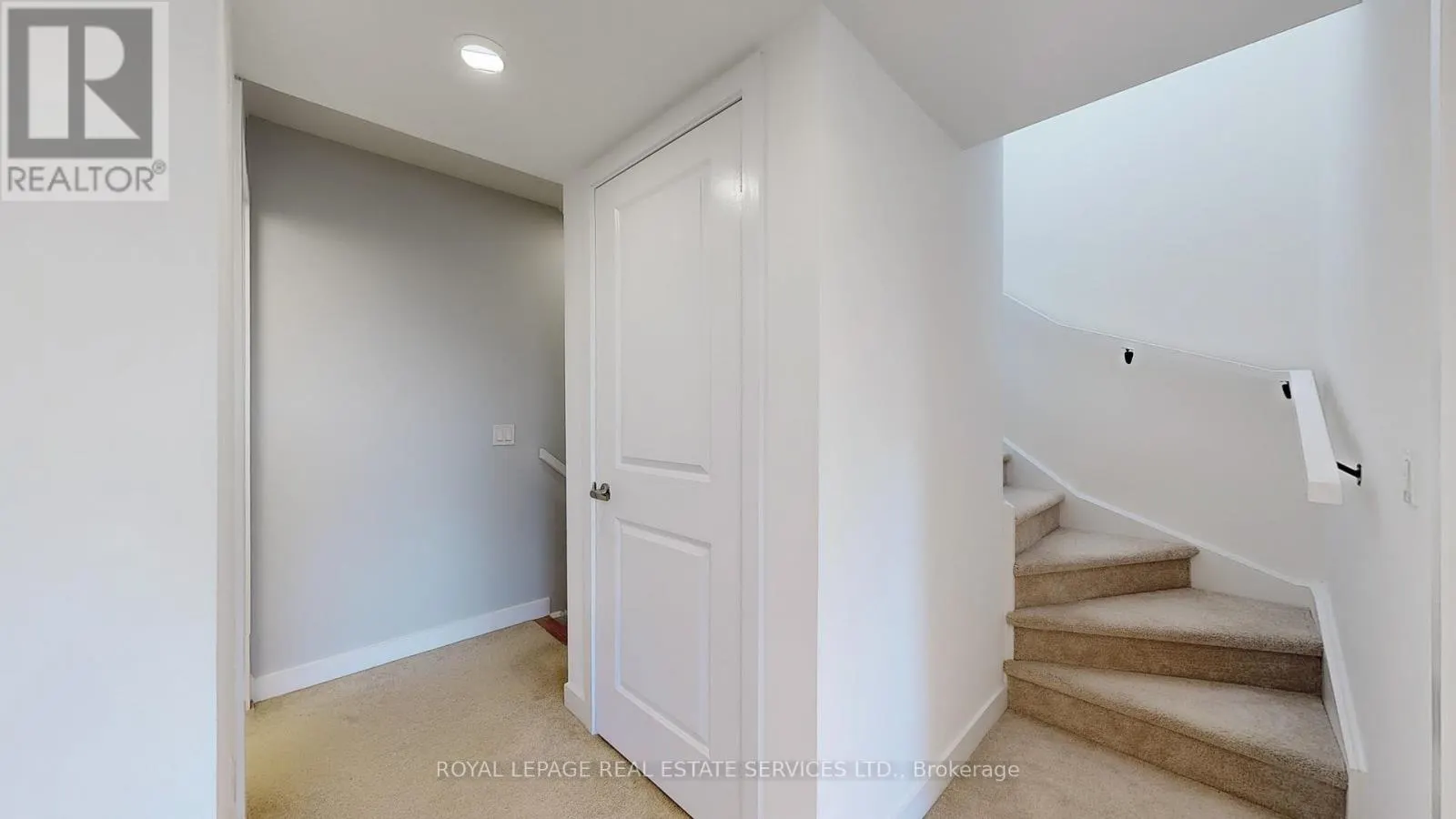 304 - 3058 SIXTH LINE