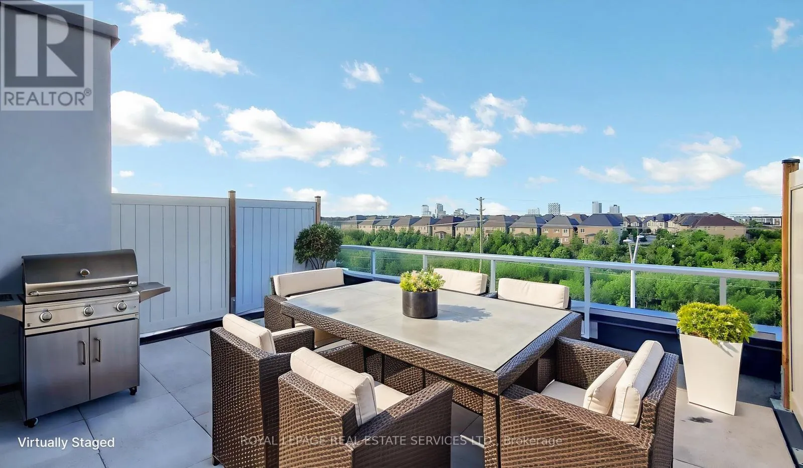 304 - 3058 SIXTH LINE